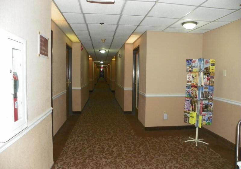 فندق Royalton Inn & Suites Upper Sandusky