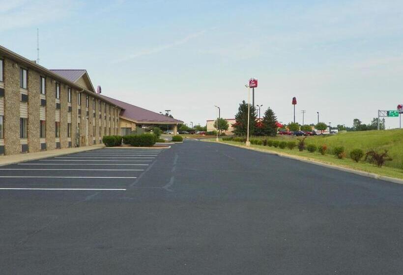 فندق Royalton Inn & Suites Upper Sandusky