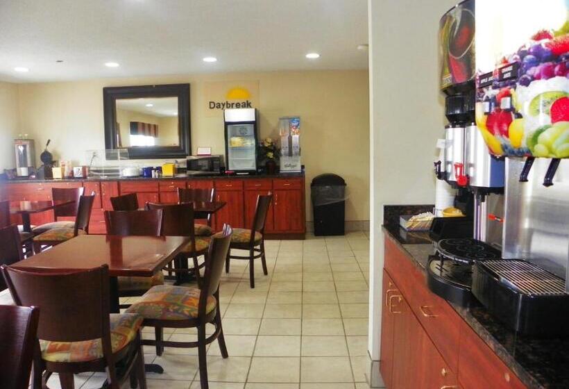 فندق Royalton Inn & Suites Upper Sandusky
