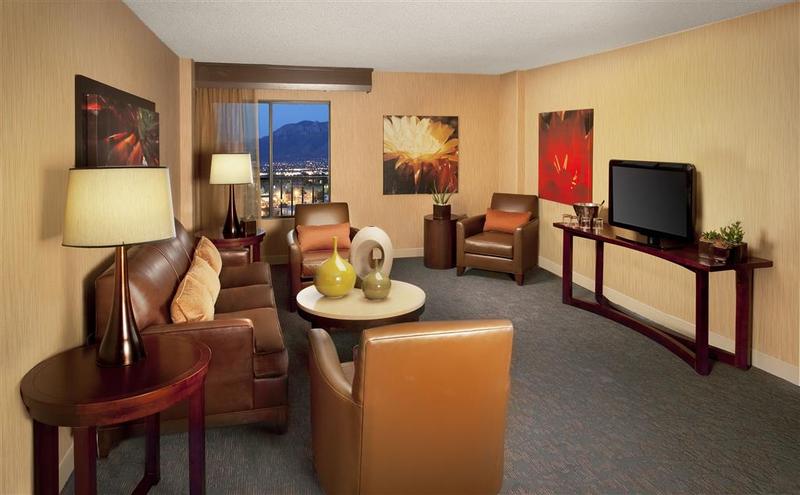 Отель Sheraton Albuquerque Airport