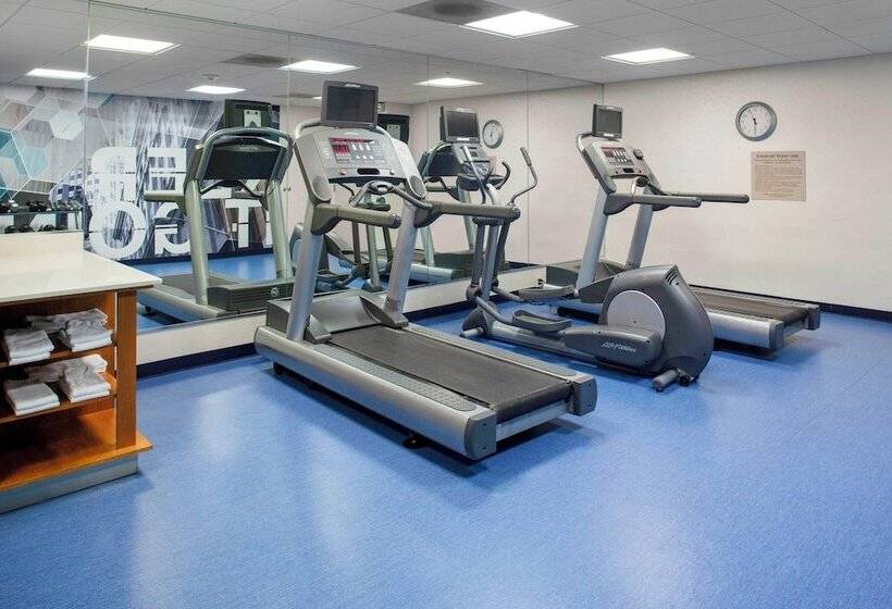 فندق Springhill Suites Cincinnati North Forest Park