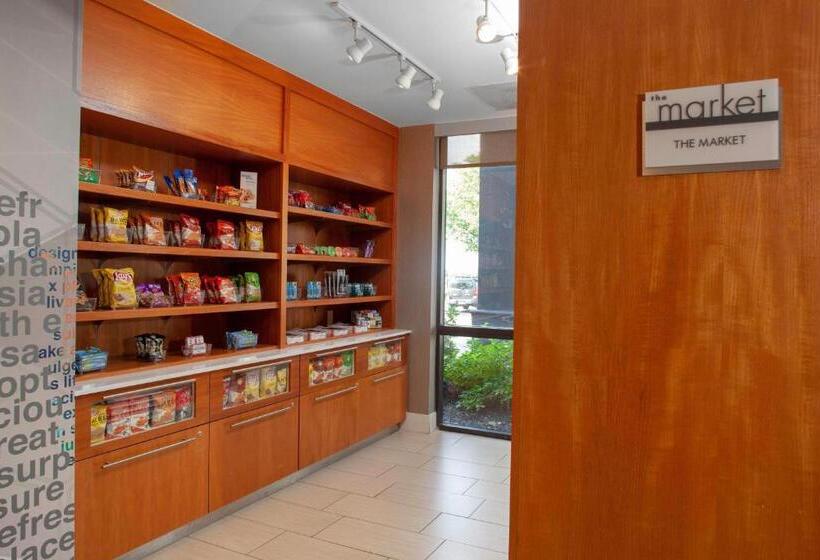 فندق Springhill Suites Cincinnati North Forest Park