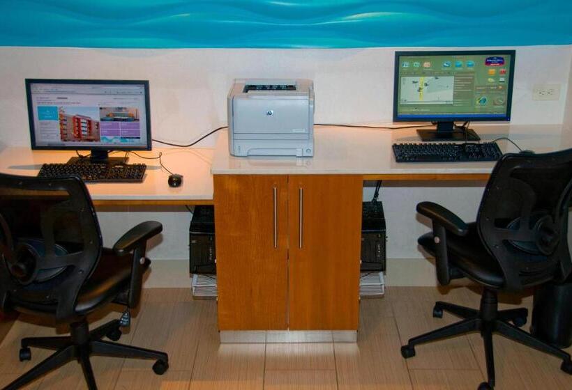 فندق Springhill Suites Cincinnati North Forest Park