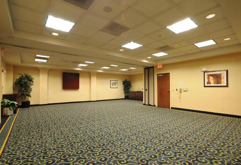 فندق Springhill Suites By Marriott Oklahoma City Quail Springs