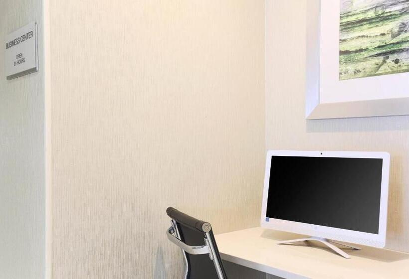 فندق Springhill Suites By Marriott Oklahoma City Quail Springs