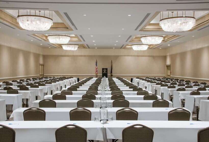 فندق The Antlers, A Wyndham