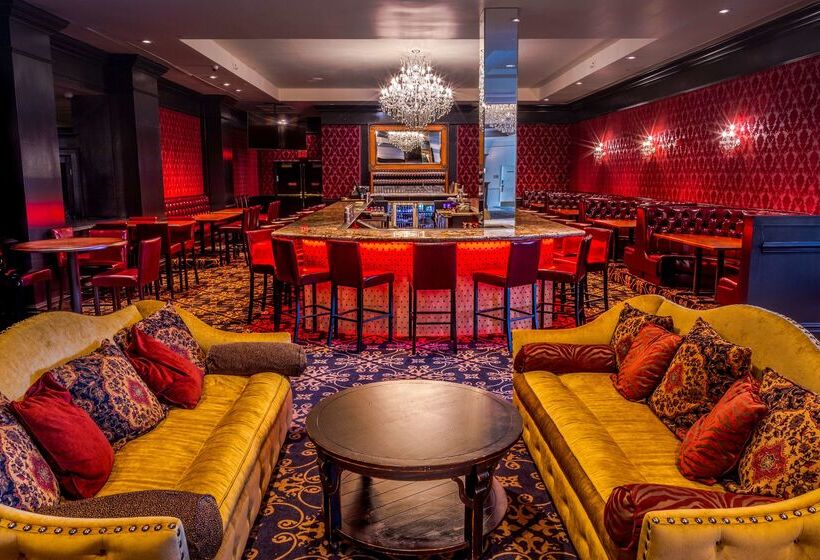 فندق The Antlers, A Wyndham