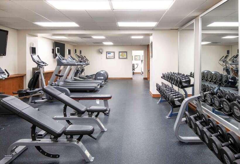 فندق The Antlers, A Wyndham