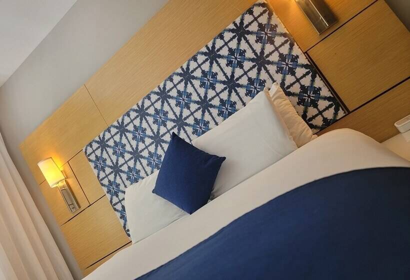 هتل The Landon Bay Harbor Miami Beach