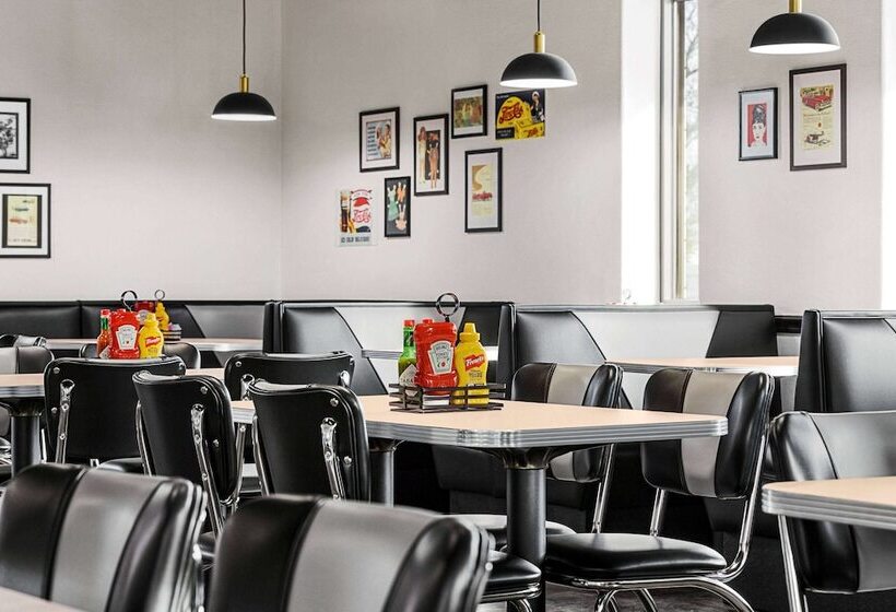 فندق Travelodge By Wyndham Coffeyville