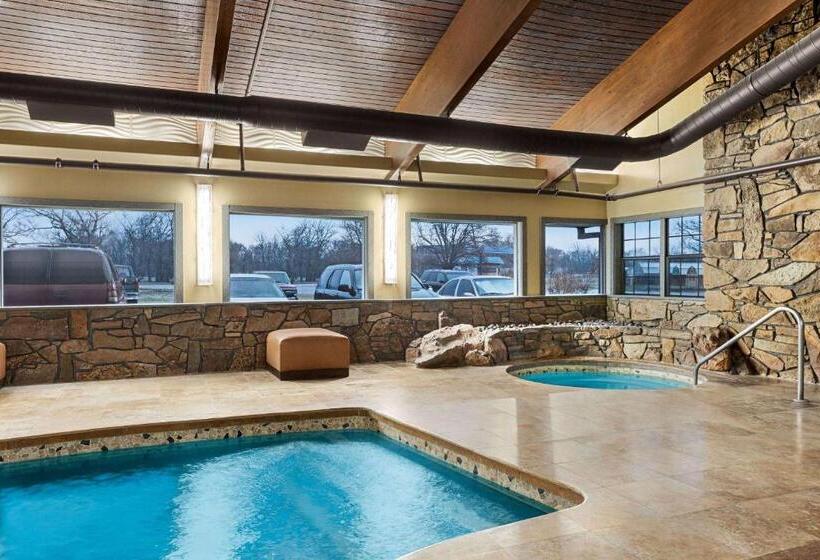 فندق Travelodge By Wyndham Coffeyville