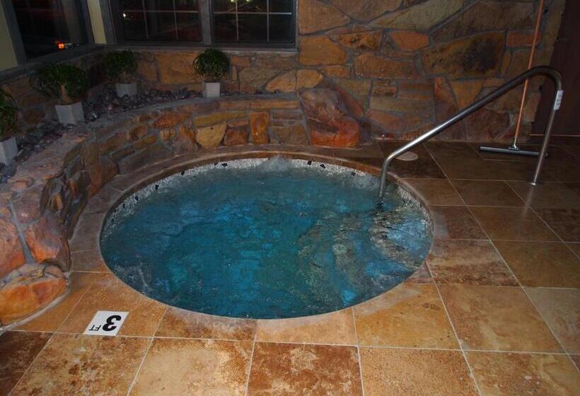 فندق Travelodge By Wyndham Coffeyville