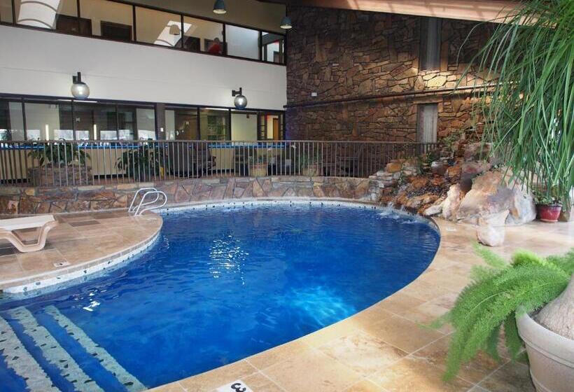 فندق Travelodge By Wyndham Coffeyville