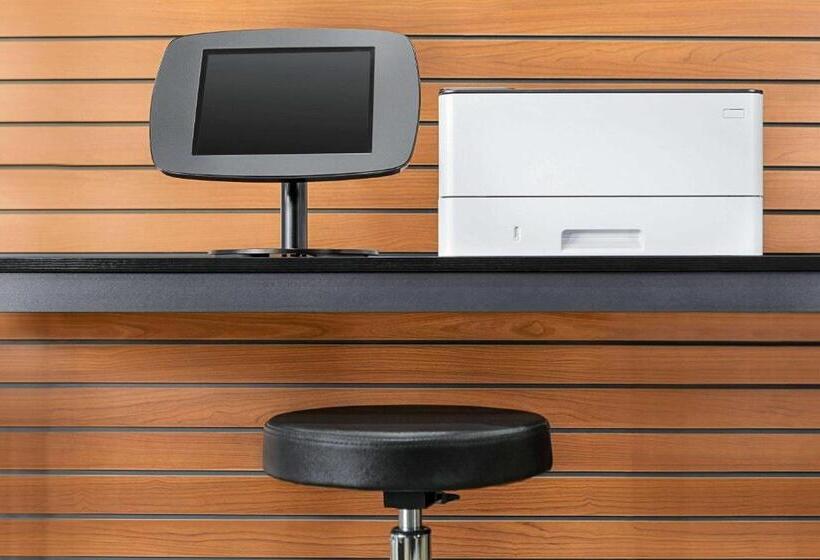 فندق Travelodge By Wyndham Coffeyville