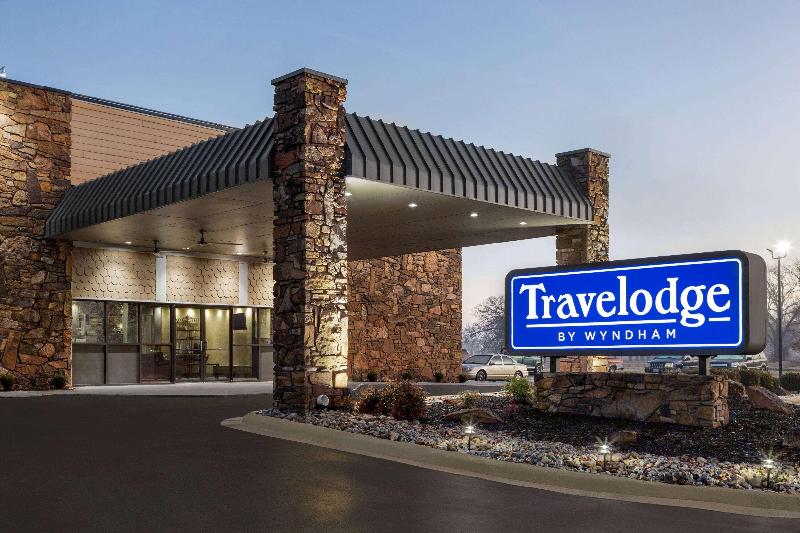 فندق Travelodge By Wyndham Coffeyville