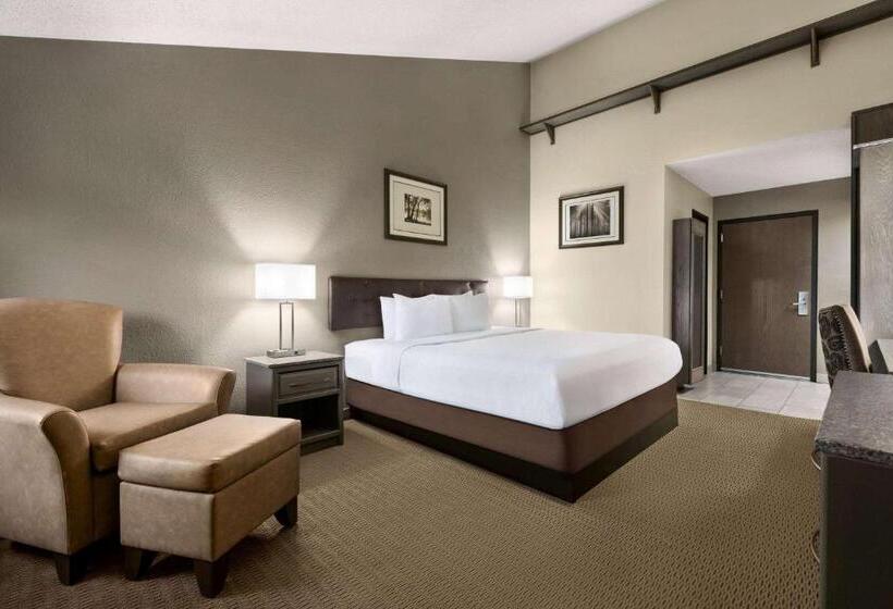 فندق Travelodge By Wyndham Coffeyville