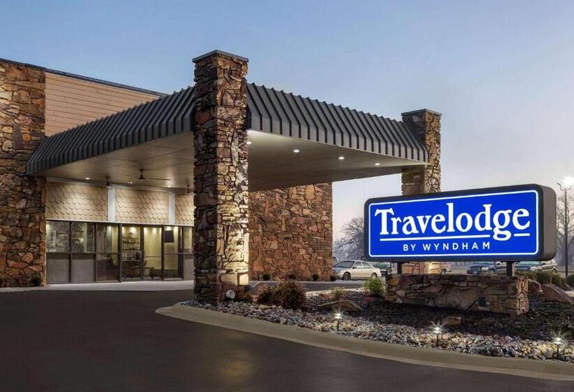 فندق Travelodge By Wyndham Coffeyville