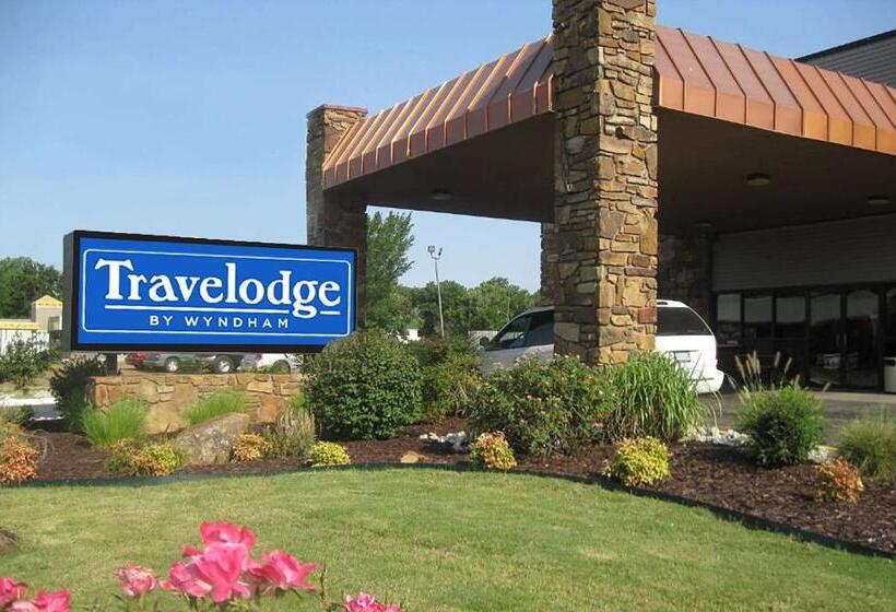 فندق Travelodge By Wyndham Coffeyville