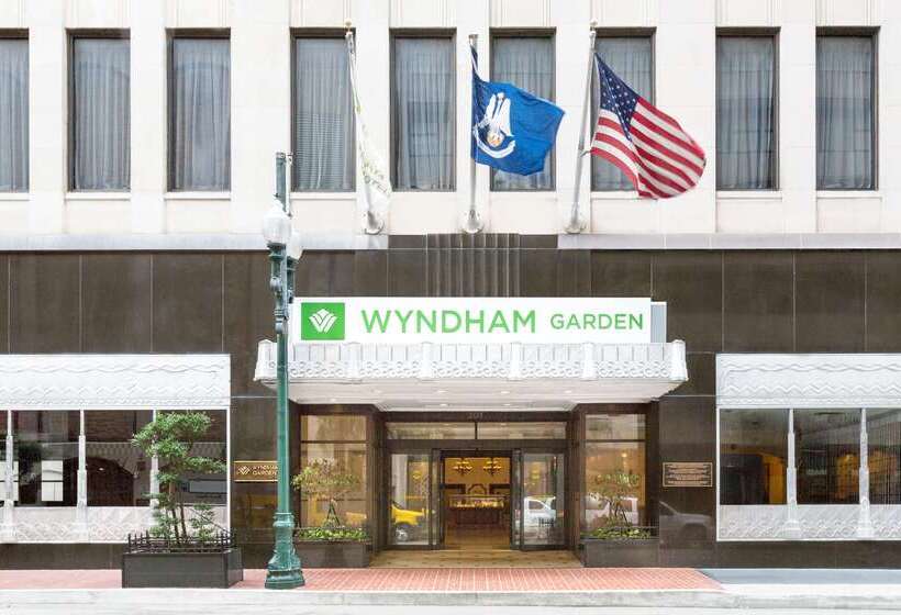 فندق Wyndham Garden Baronne Plaza