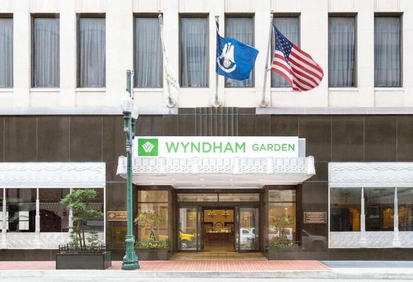 هتل Wyndham Garden Baronne Plaza