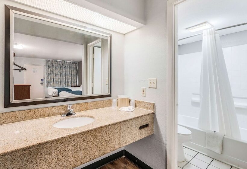 Motel 6 Tupelo, Ms Downtown