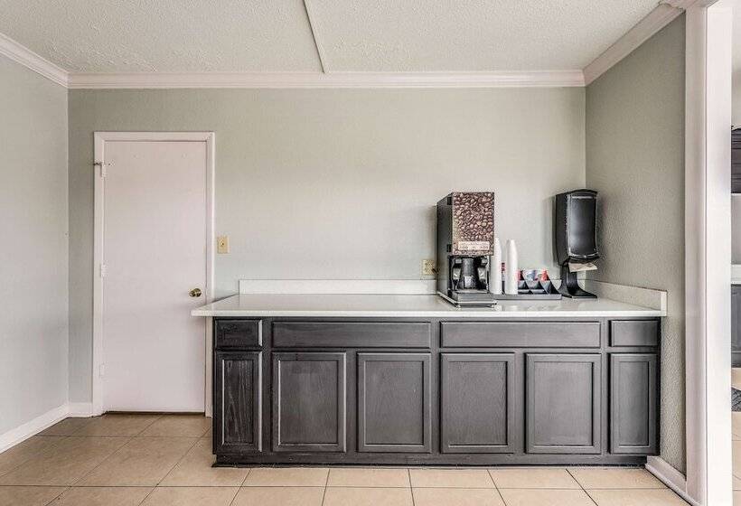 Motel 6 Tupelo, Ms Downtown