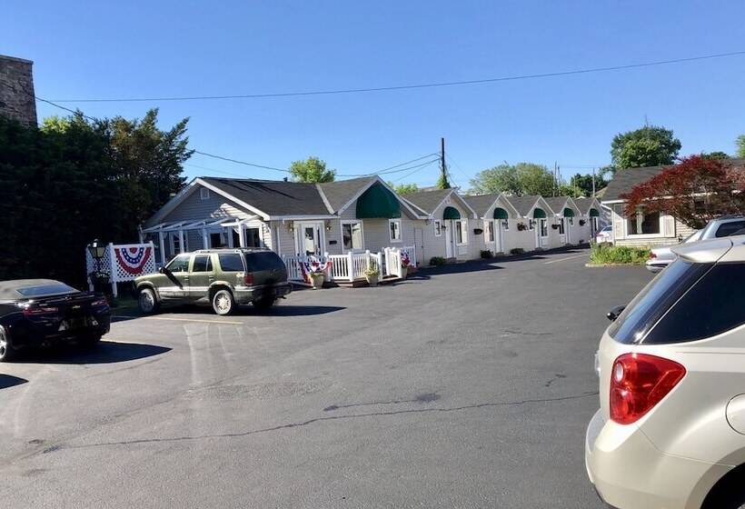 فندق على الطريق Adoba® Lockview