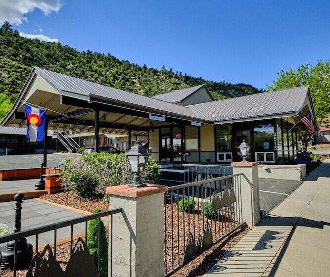Мотель Adventure Inn Durango