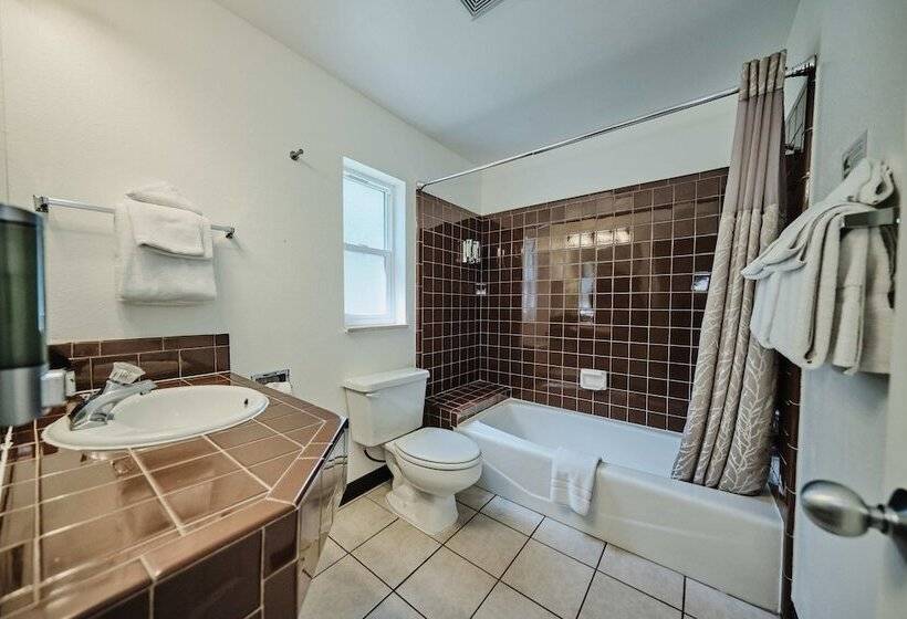 Мотель Adventure Inn Durango