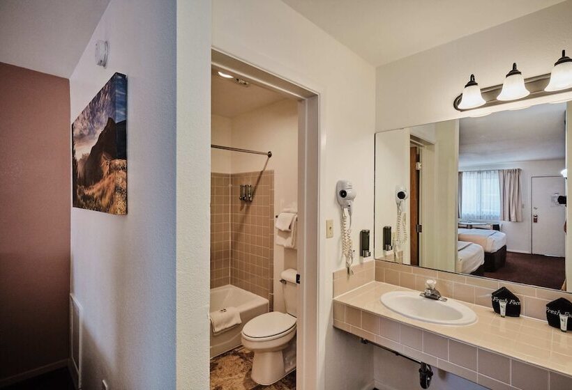 Мотель Adventure Inn Durango