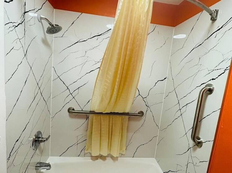 汽车旅馆  Amber Inn