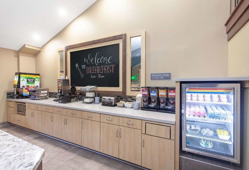 فندق على الطريق Americinn By Wyndham Mankato Event Center Near Msu