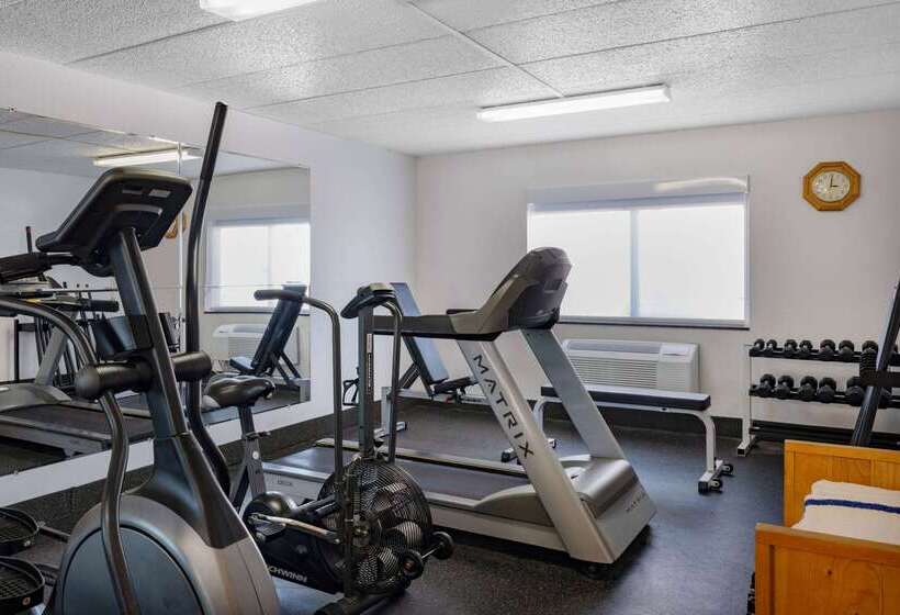 فندق على الطريق Americinn By Wyndham Aberdeen  Event Center