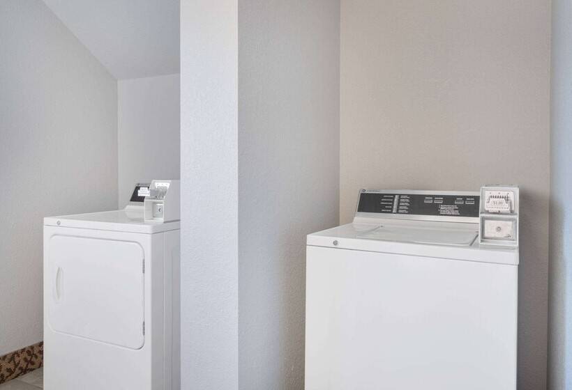 모텔 Americinn By Wyndham Aberdeen  Event Center