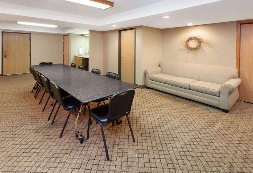 فندق على الطريق Americinn By Wyndham Hartford Wi