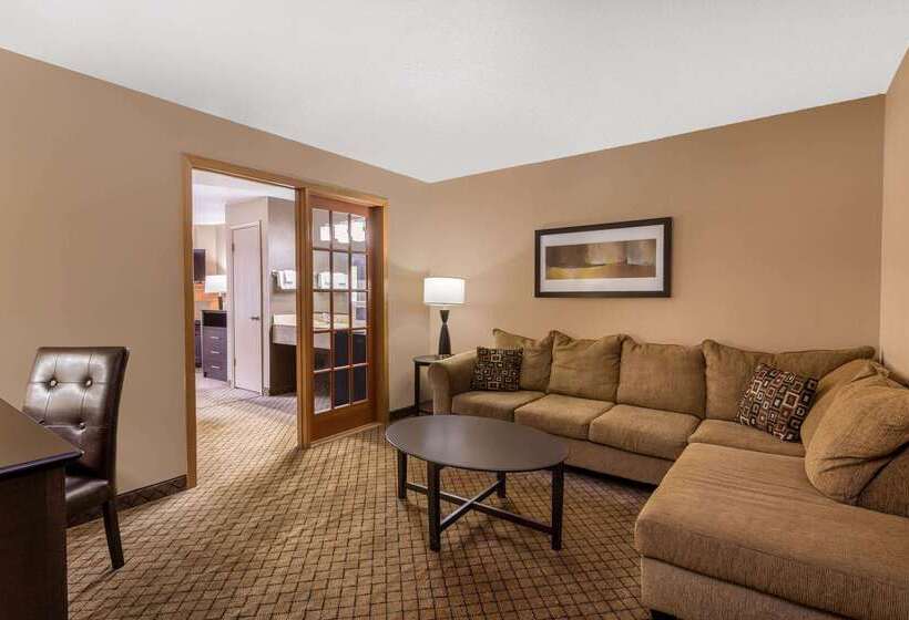 فندق على الطريق Americinn By Wyndham Hartford Wi