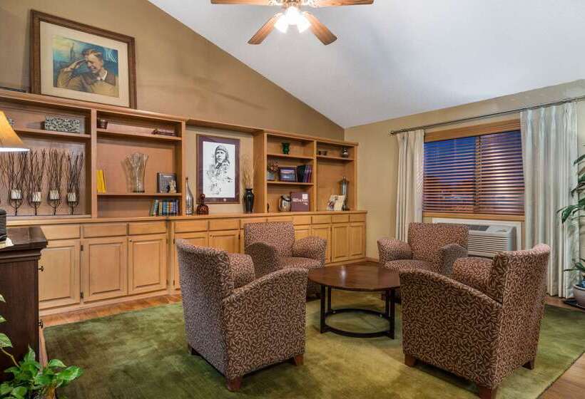 فندق على الطريق Americinn By Wyndham Little Falls