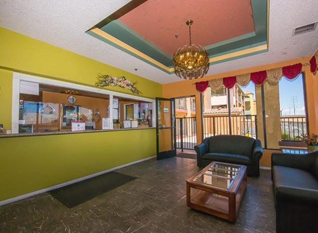 モーテル Heritage Inn And Suites