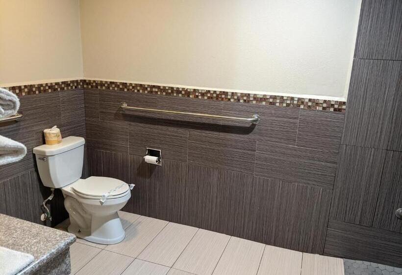 モーテル Heritage Inn And Suites