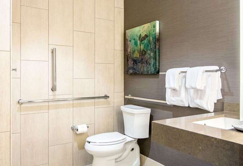 Oasis Hotel & Conv. Center, Ascend Hotel Collection