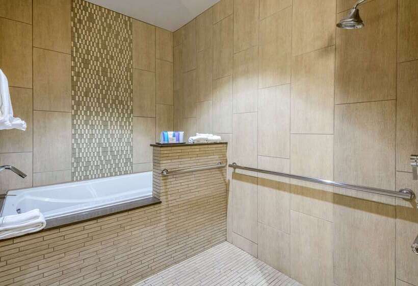 Oasis Hotel & Conv. Center, Ascend Hotel Collection