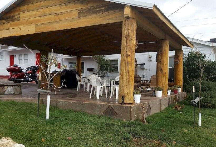 Rocket Motel