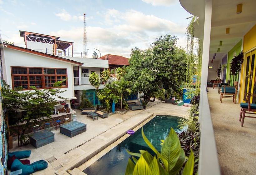 هاستل Dragon Dive Komodo Dive Resort