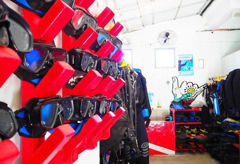 هاستل Dragon Dive Komodo Dive Resort