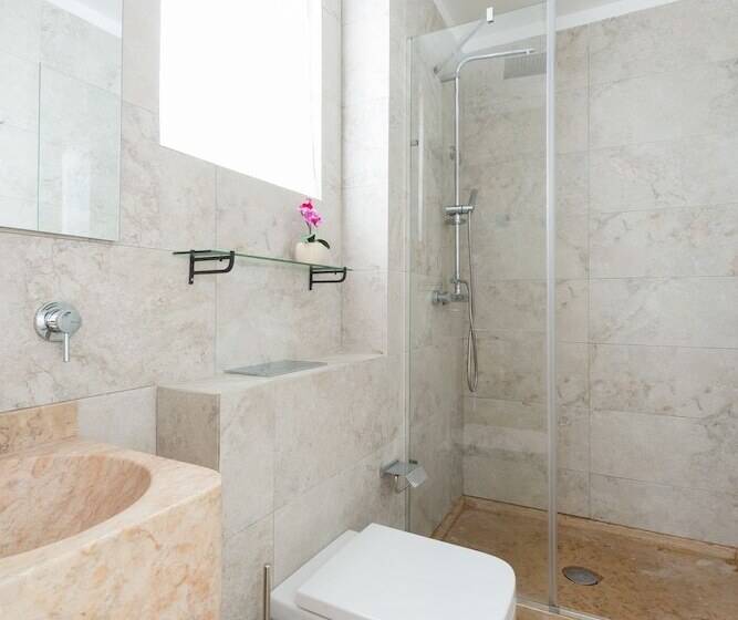 Almamater Lisbon Apartments