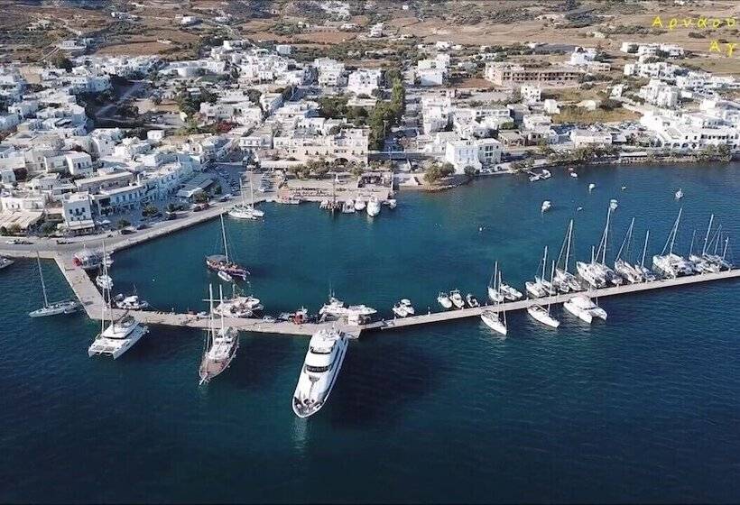 تختخواب و صبحانه Konstantinos