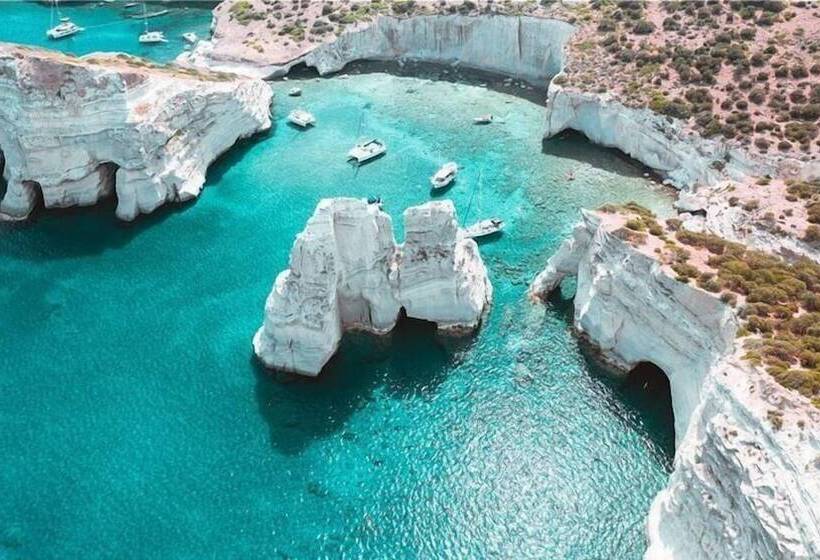 تختخواب و صبحانه Konstantinos