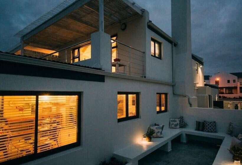 مبيت وإفطار Linhof Boutique Guest House