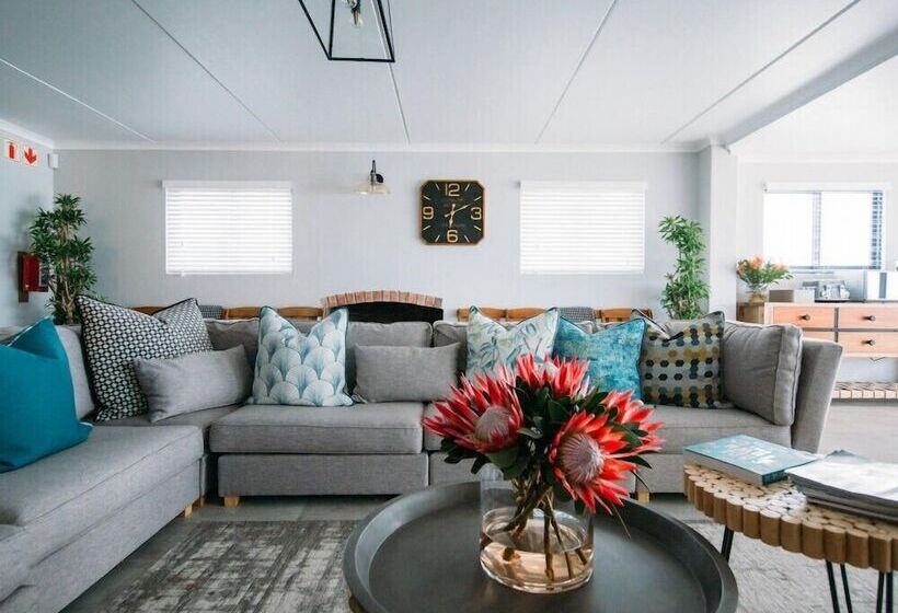 مبيت وإفطار Linhof Boutique Guest House