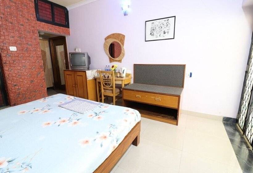 تختخواب و صبحانه Mama Mids Home